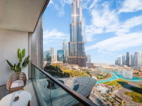 Signature Luxury Stay with Burj Khalifa & Fountain Views